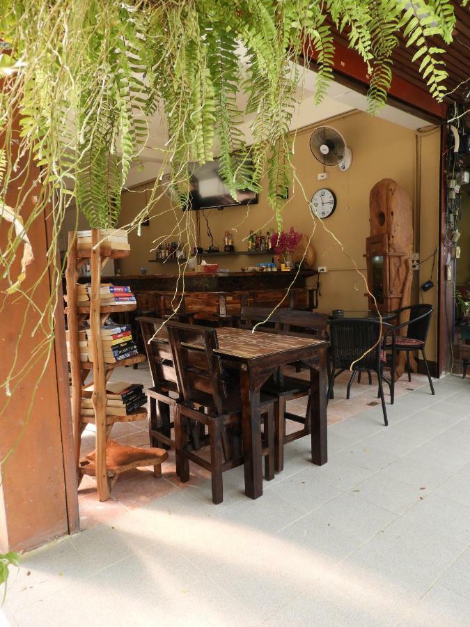 P'Lyn House Hotel Чиангмай Екстериор снимка